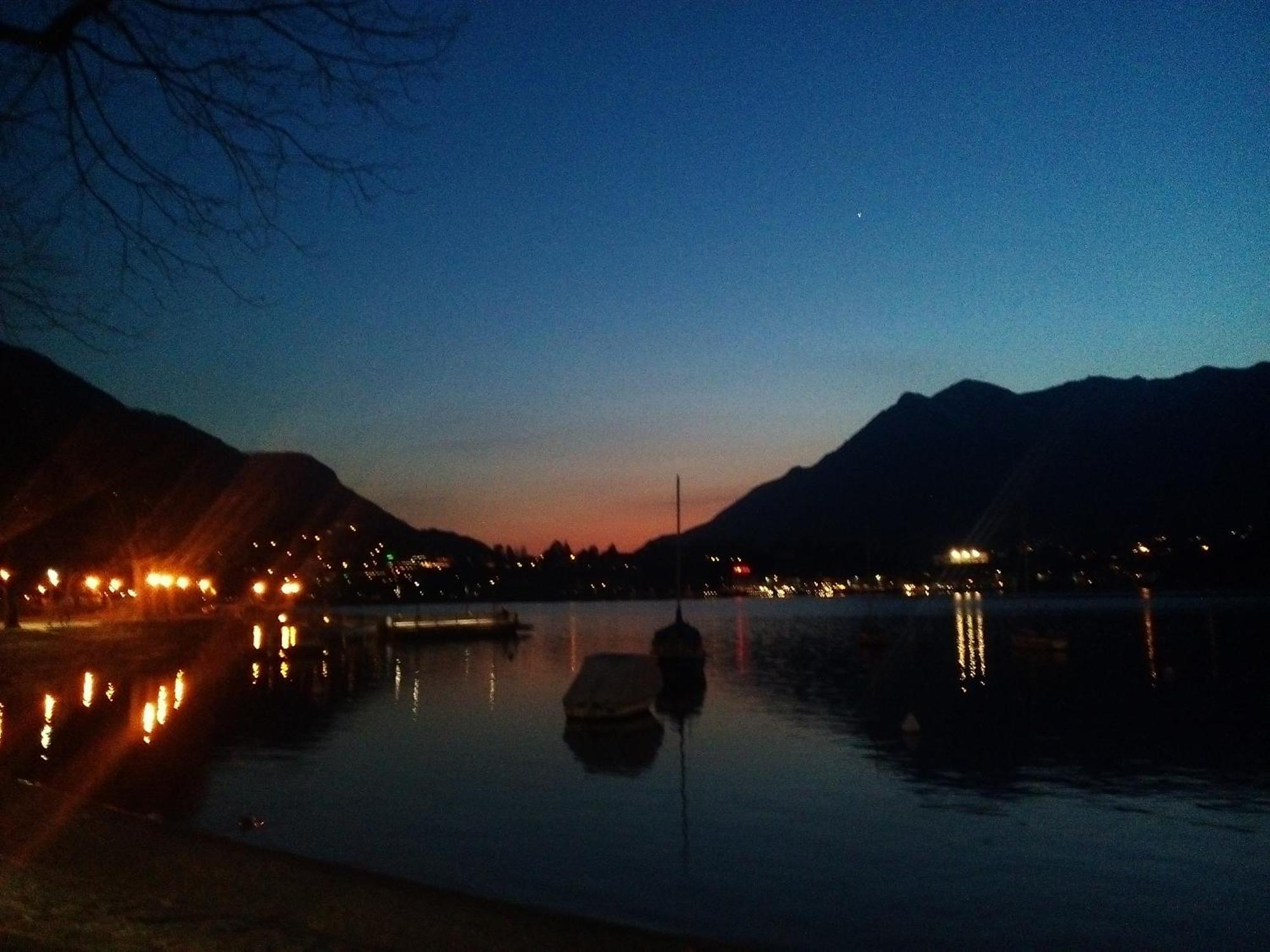 Meridian House Lecco Exteriér fotografie